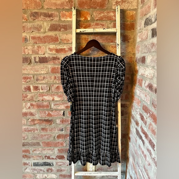 CeCe Puff Sleeve Printed Dress NWT black and white mini lightweight - Picture 3 of 7